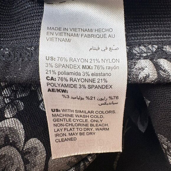 Chicos Womens Black & Gray Floral Print Pants Size 2.5 Stretch Med/14 - Picture 5 of 7